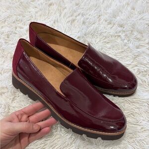 Vionic kensley Loafer - Size 10 - maroon/red glossy
